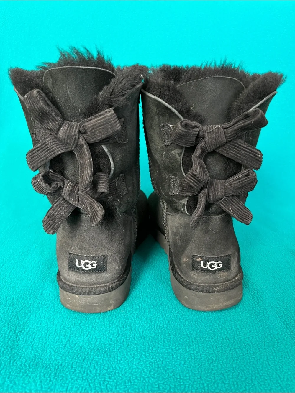 UGG Black Short Shearling Boots w Corduroy Bows Sz 10
